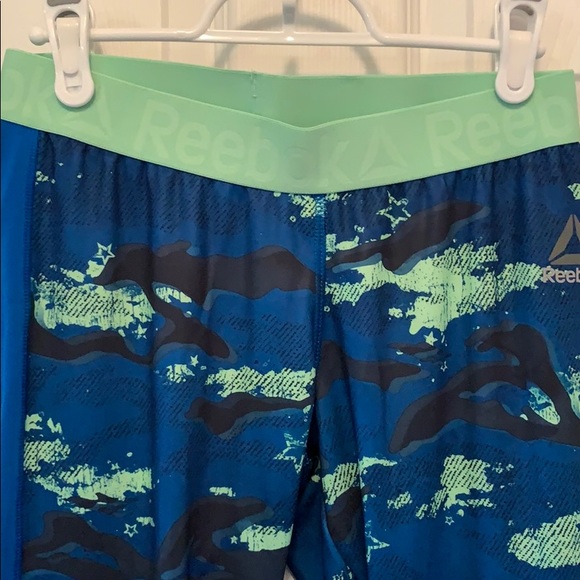 Reebok medium women’s workout knee length tights - Picture 2 of 5